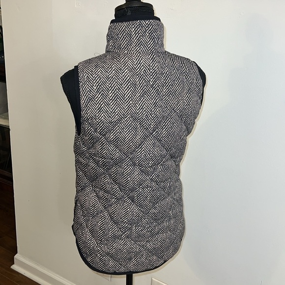 J. Crew Puffer Vest, Herringbone Print, sz XXS. - Picture 3 of 10